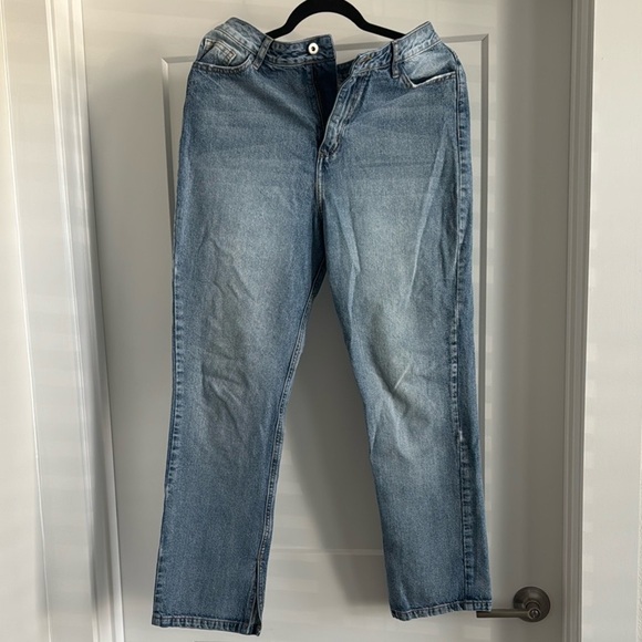 Women’s High Rise Light Wash Straight Leg Jeans – Size 8 - Picture 6 of 7